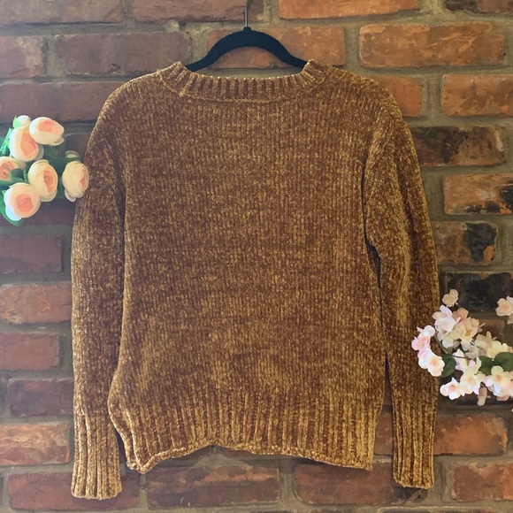 Max Studio Sweater - Picture 2 of 4